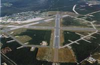 gabreski-airport-rwy33-oct1996-aerial-photos